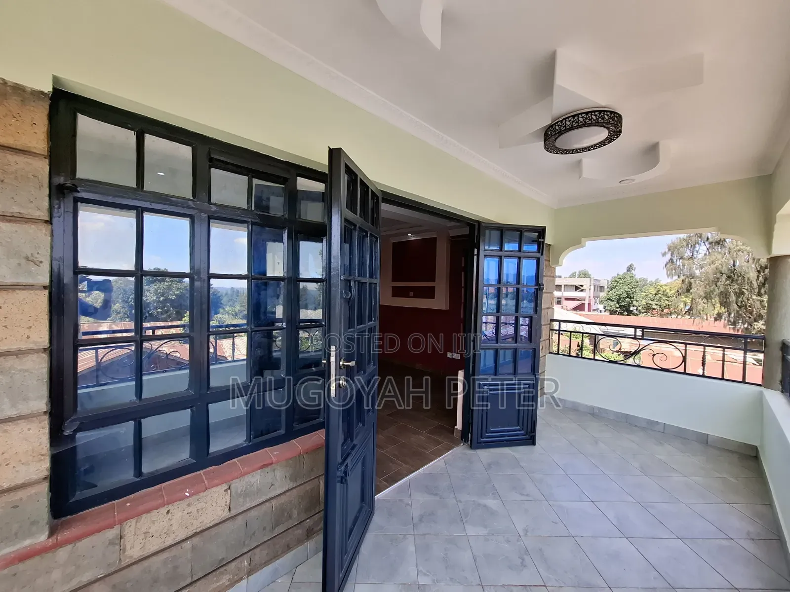 4bdrm Maisonette in Zambezi/Sigona for rent