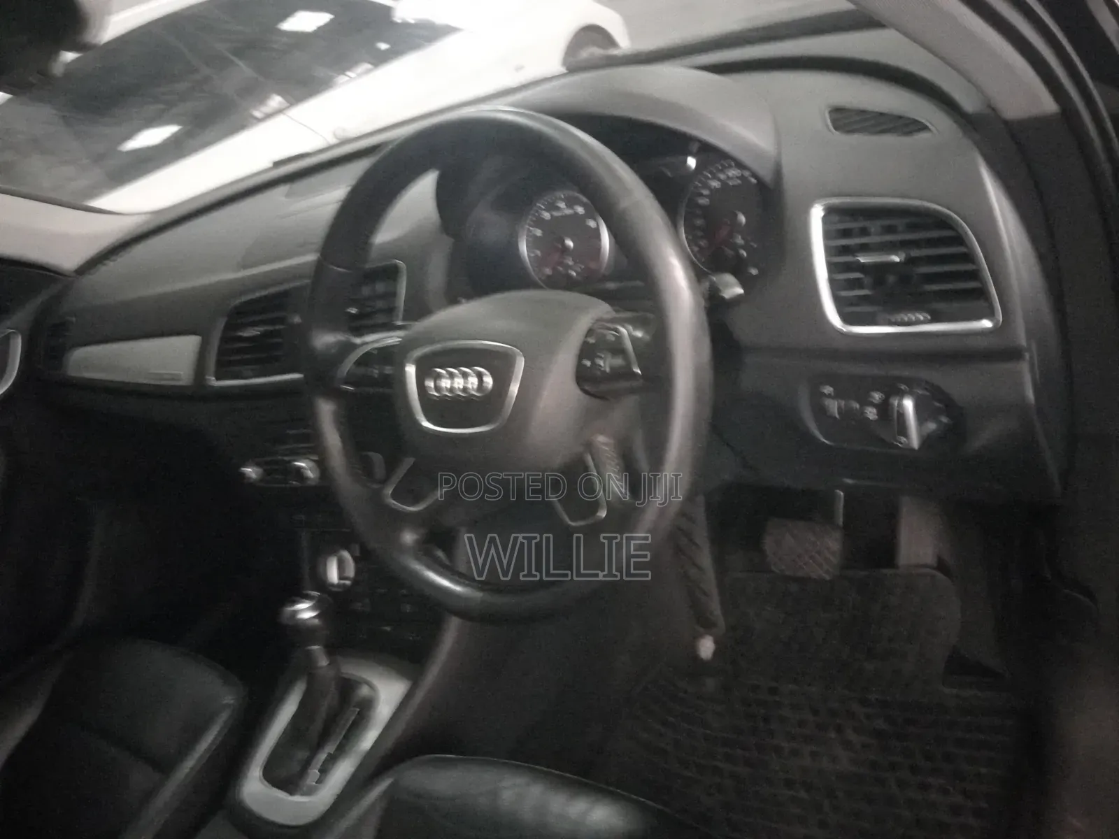 Audi Q3 2013 Black
