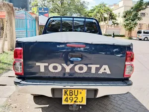 Toyota Hilux 2007 Blue