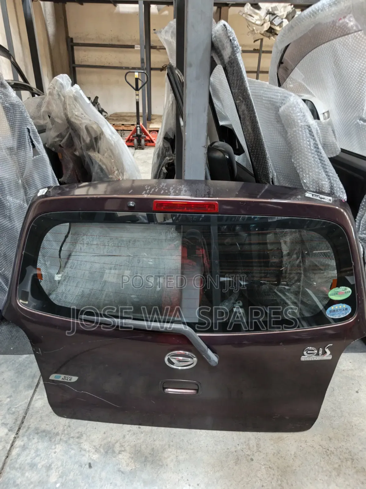 Daihatsu Mira Tail Gate