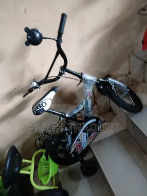 Kids Bicycle With Training Wheels – Black