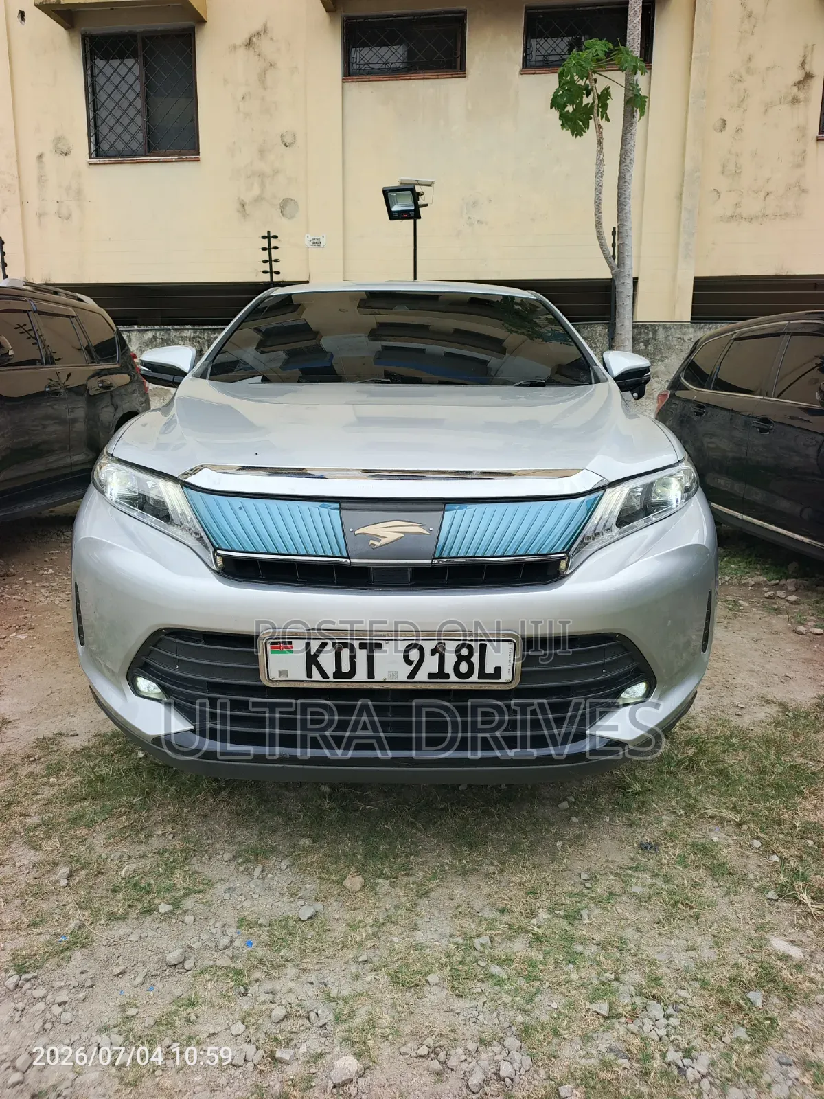 Toyota Harrier 2017 Silver