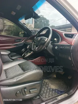 Toyota Harrier 2017 Silver