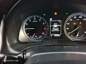Toyota Harrier 2017 Silver