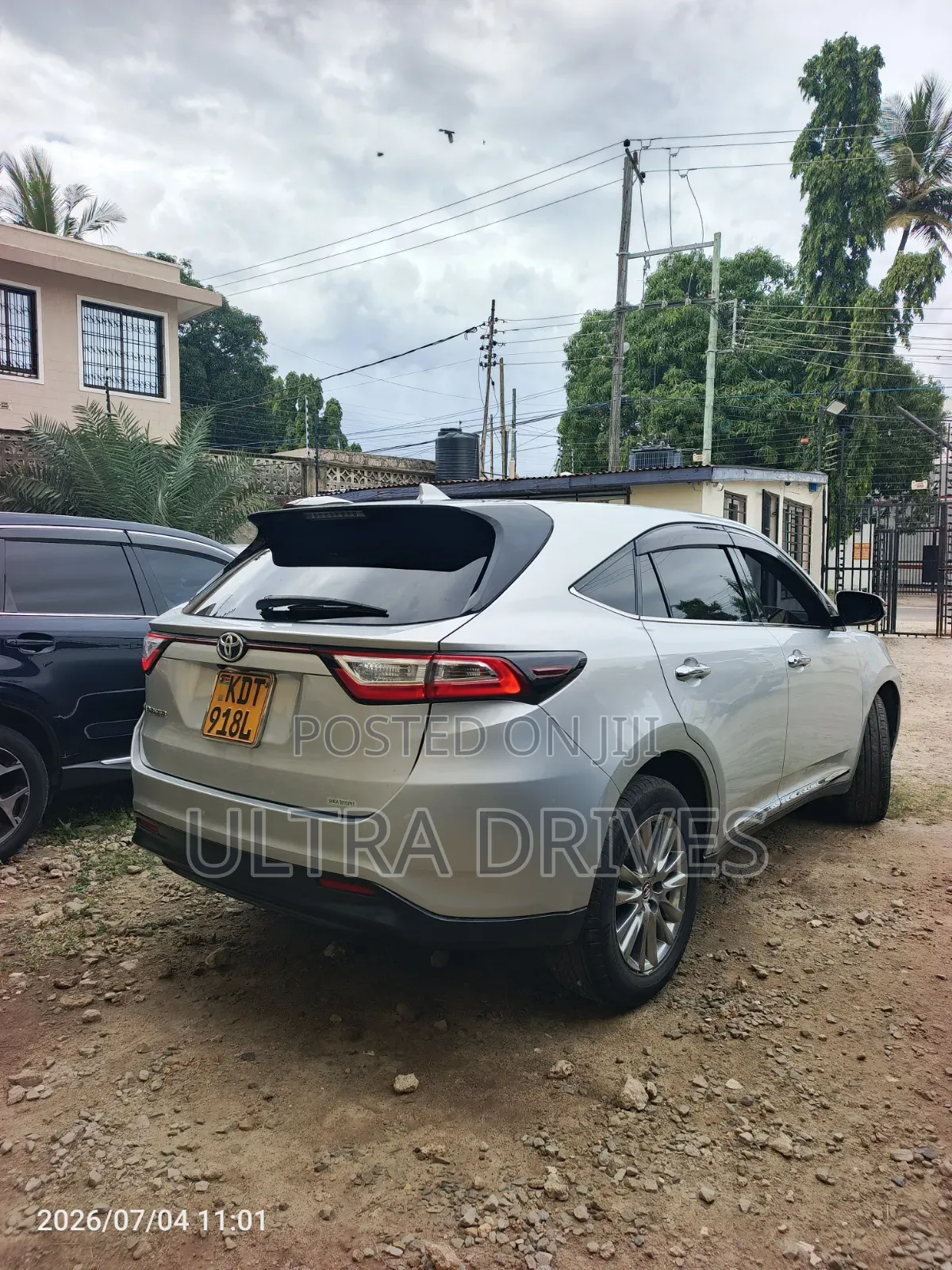 Toyota Harrier 2017 Silver