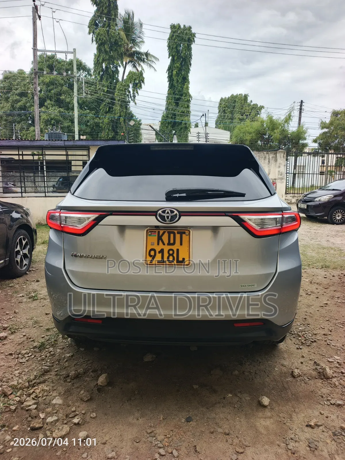 Toyota Harrier 2017 Silver