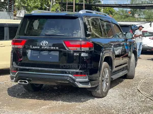 Toyota Land Cruiser 2023 Black