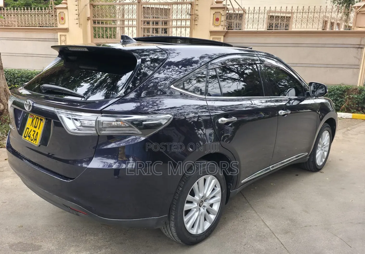 Toyota Harrier 2017 Black