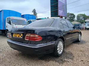 Mercedes-Benz E200 2001 Blue
