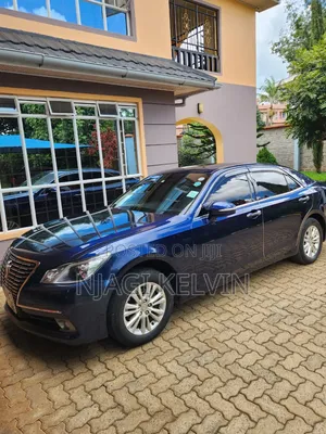 Toyota Crown 2014 Blue