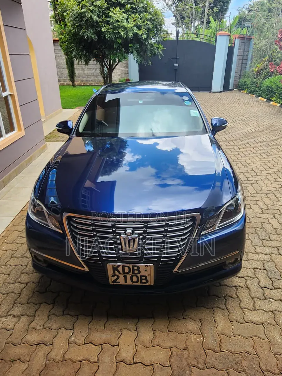 Toyota Crown 2014 Blue