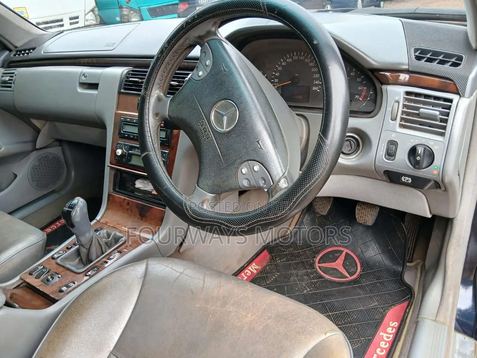 Mercedes-Benz E200 2001 Blue