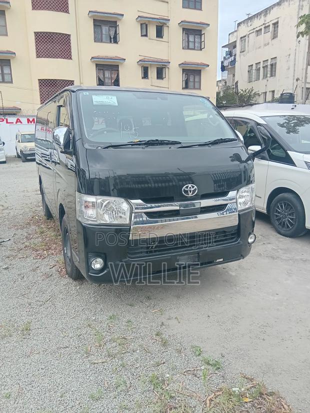 New Toyota HiAce 2019 Black