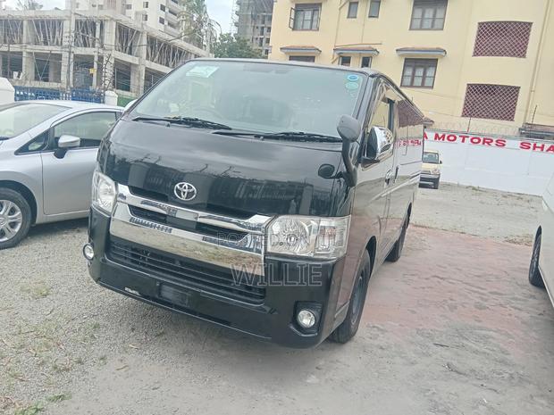 New Toyota HiAce 2019 Black - thumbnail 2