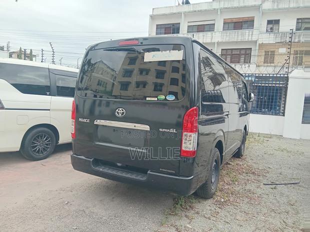 New Toyota HiAce 2019 Black - thumbnail 3