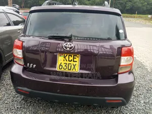 Toyota IST 2008 Burgundy