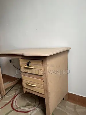 Executive Office Desk/Study Table