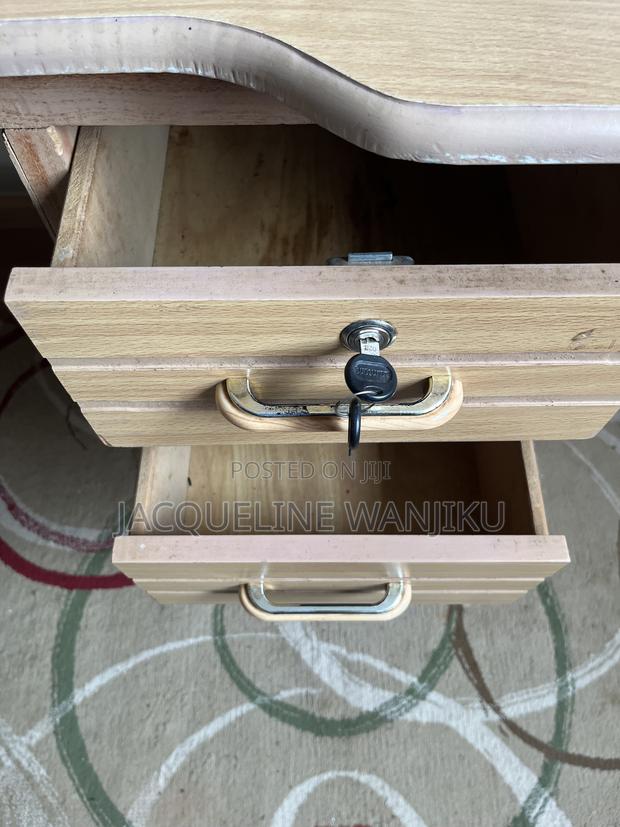 Executive Office Desk/Study Table - thumbnail 3