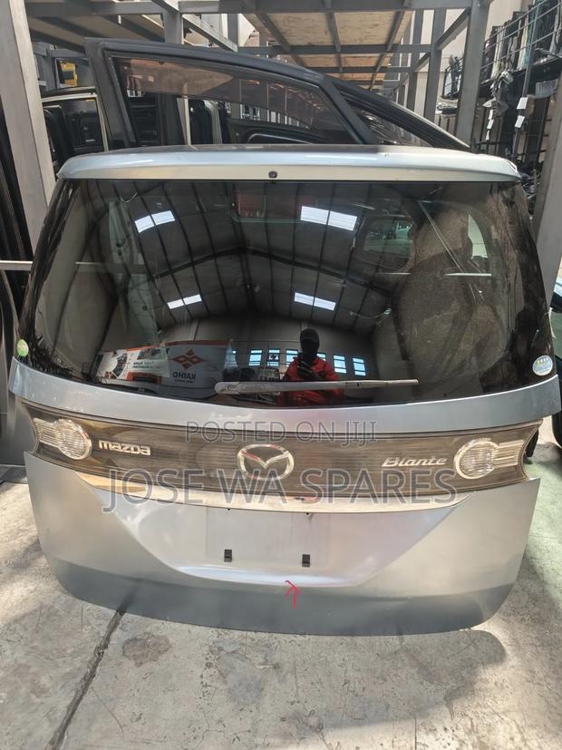 Biante Tail Gate - main view