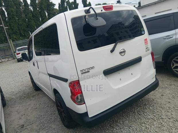 Nissan NV200 2016 White - thumbnail 4