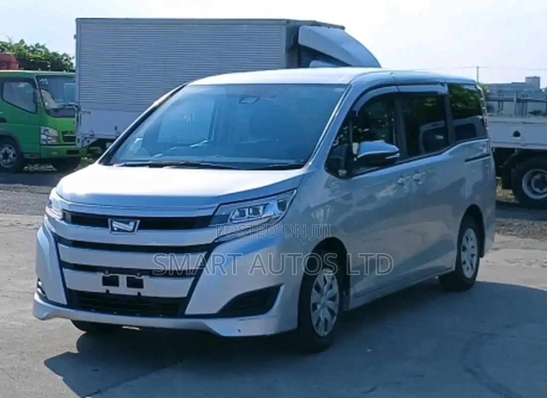 Toyota Noah 2020 Silver