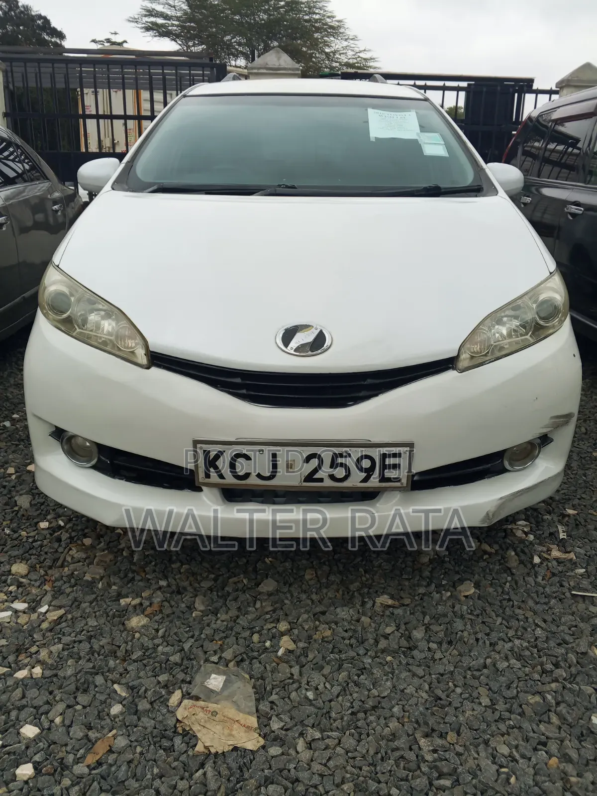 Toyota Wish 2010 White