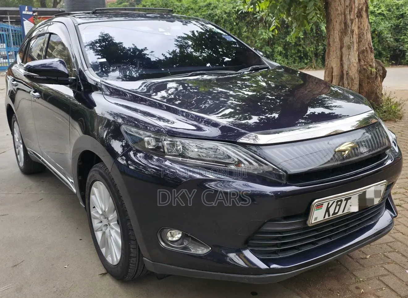 Toyota Harrier 2017 Matt Black