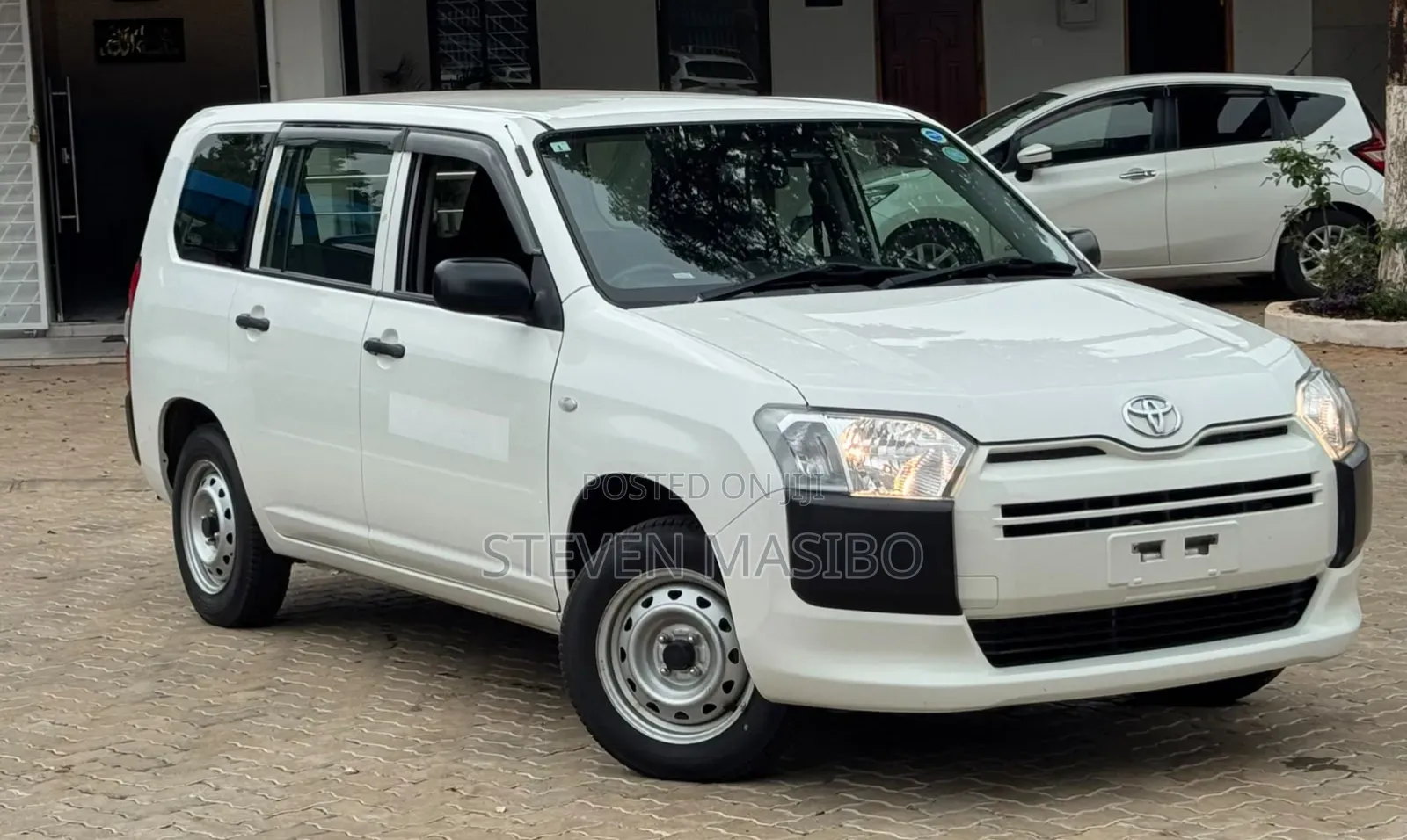 Toyota Probox 1.5 F 4WD 2019 White