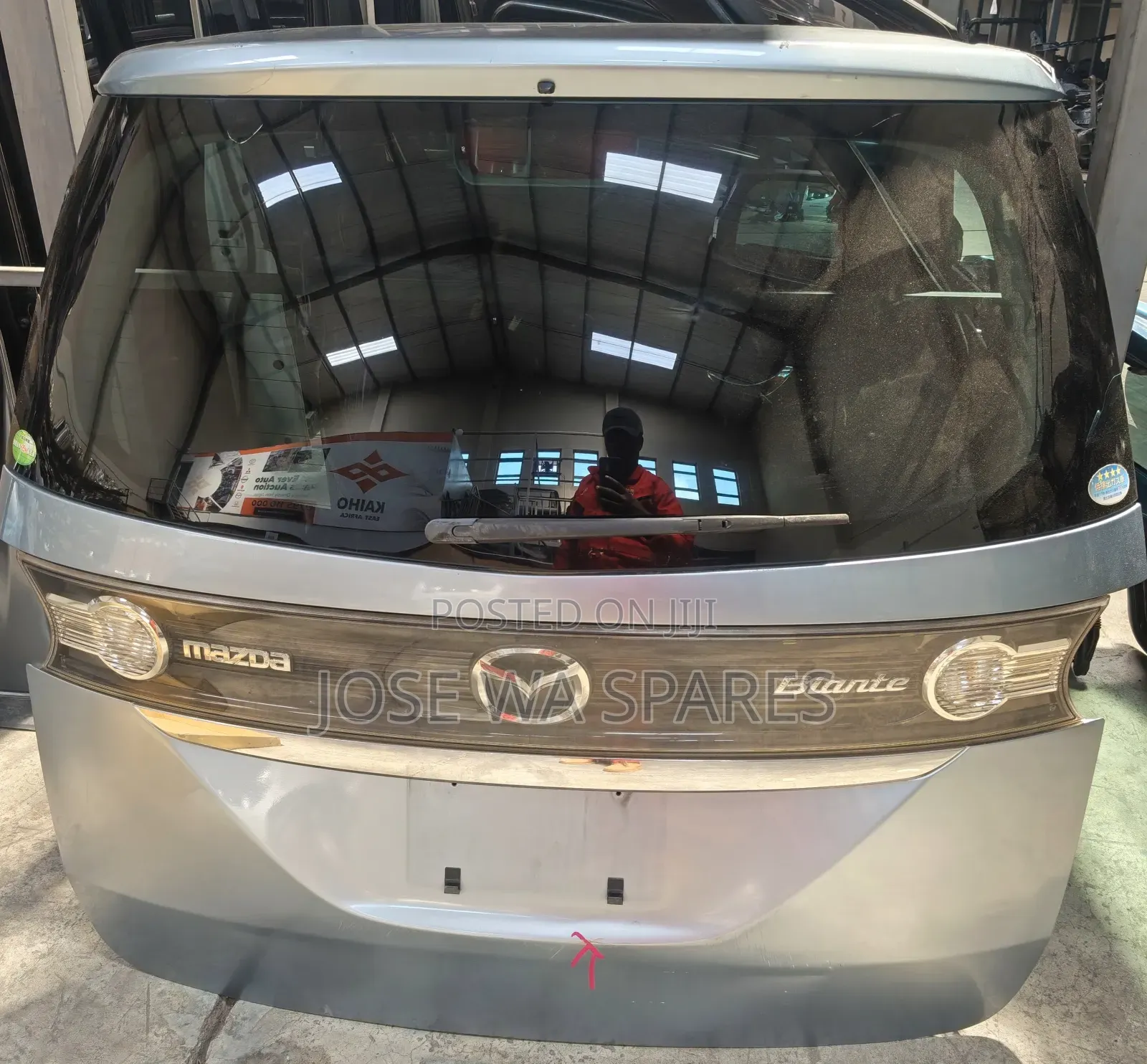 Biante Tail Gate