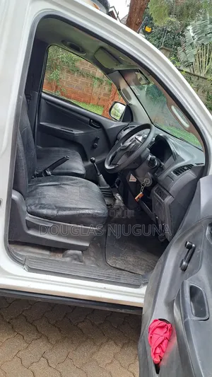 Isuzu D-MAX 2017 White