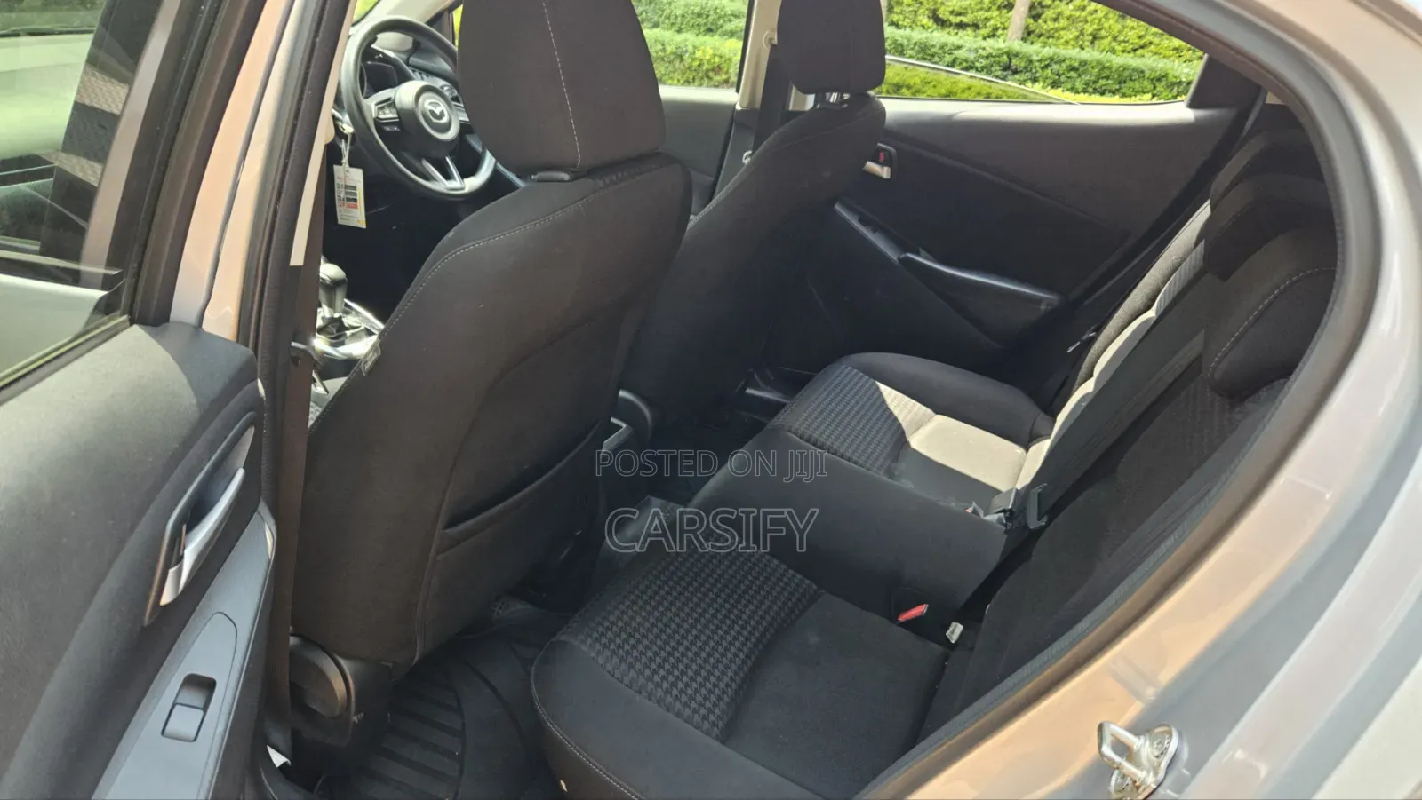 Mazda Demio 2017 Silver