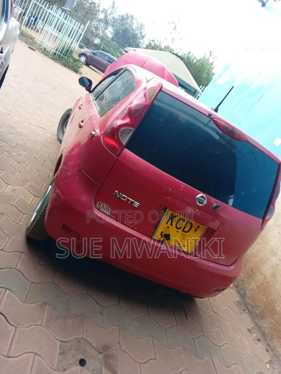 Nissan Note 2009 Red