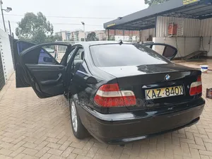 BMW 318i 2003 Black