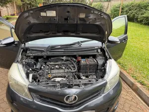 Toyota Vitz 2012 Black