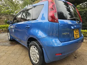 Nissan Note 2011 Blue