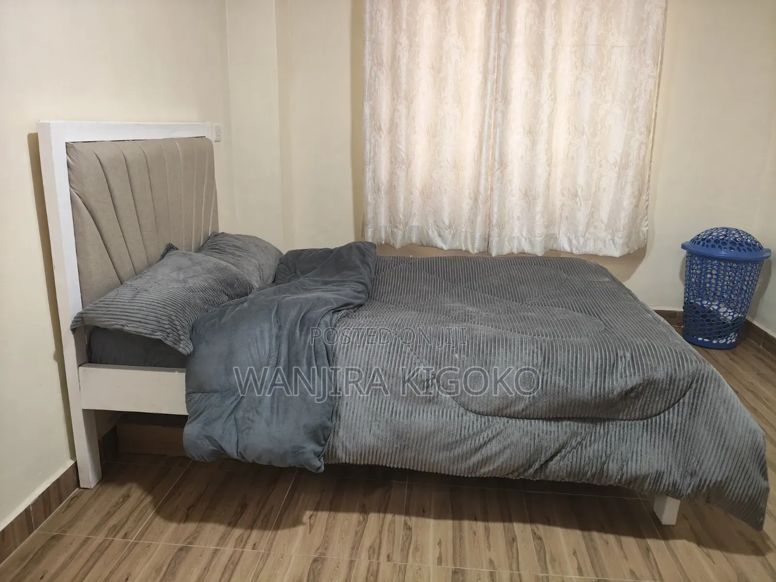 4 by 6 Mocket Bed