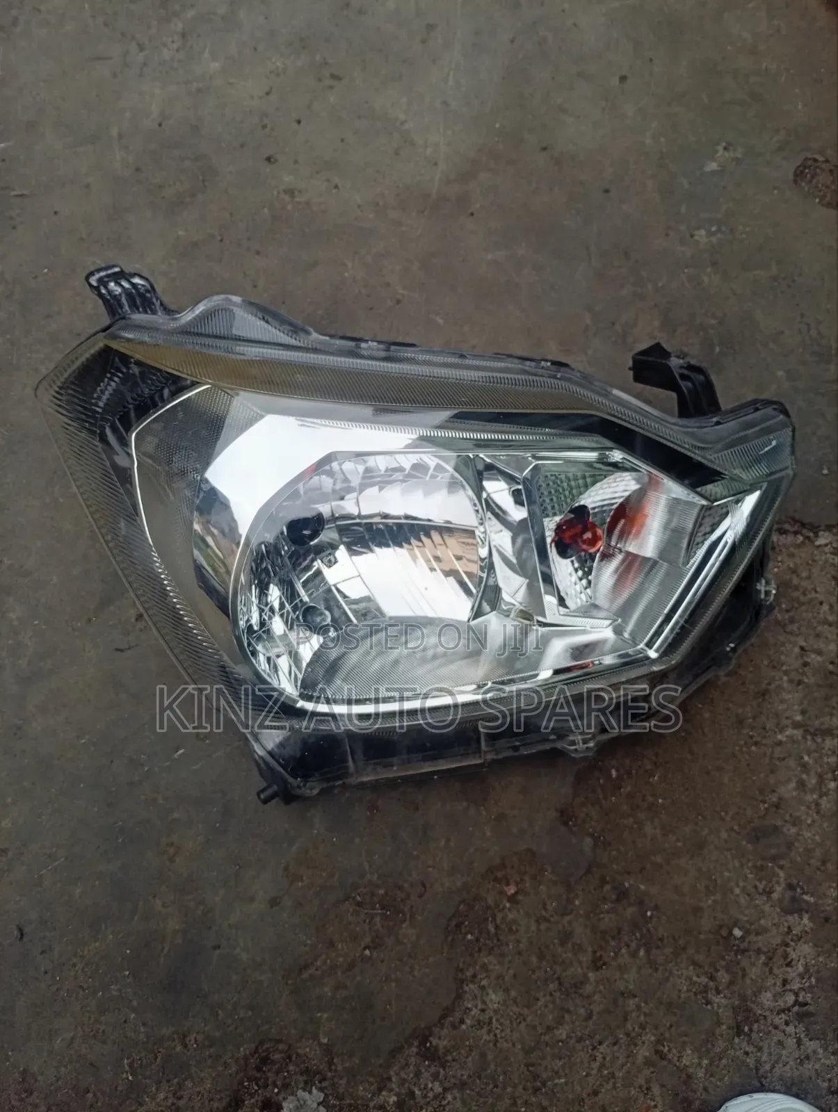 Daihastu Mira 2020 Model Non Xenon Headlight Available