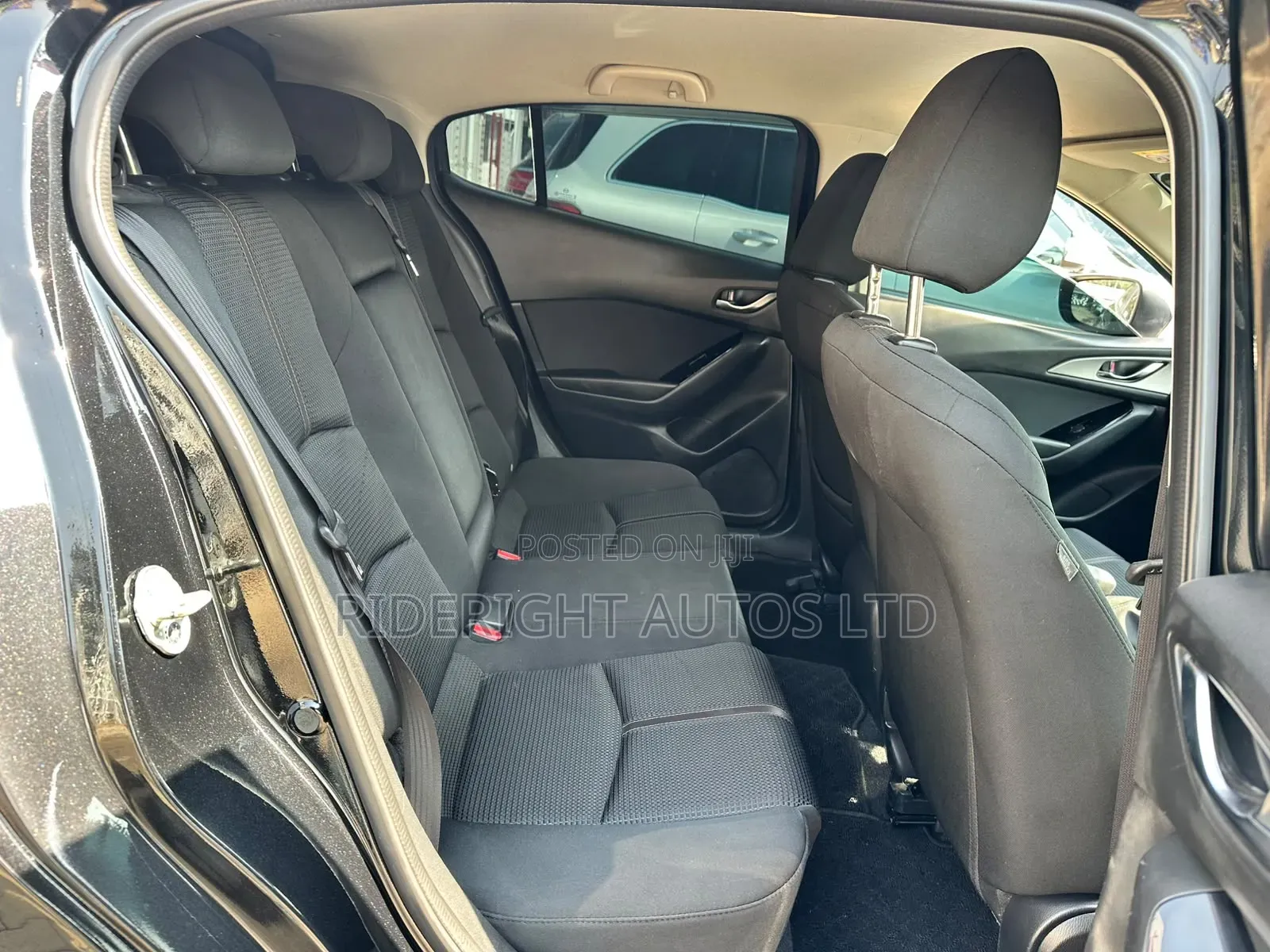 Mazda Axela 2018 Black