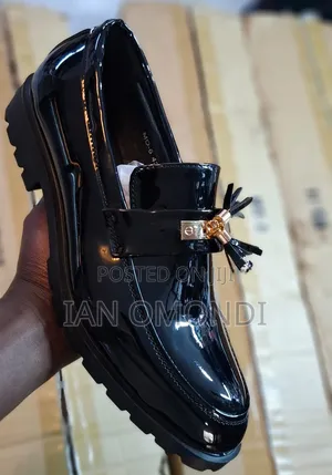 Official Shoe