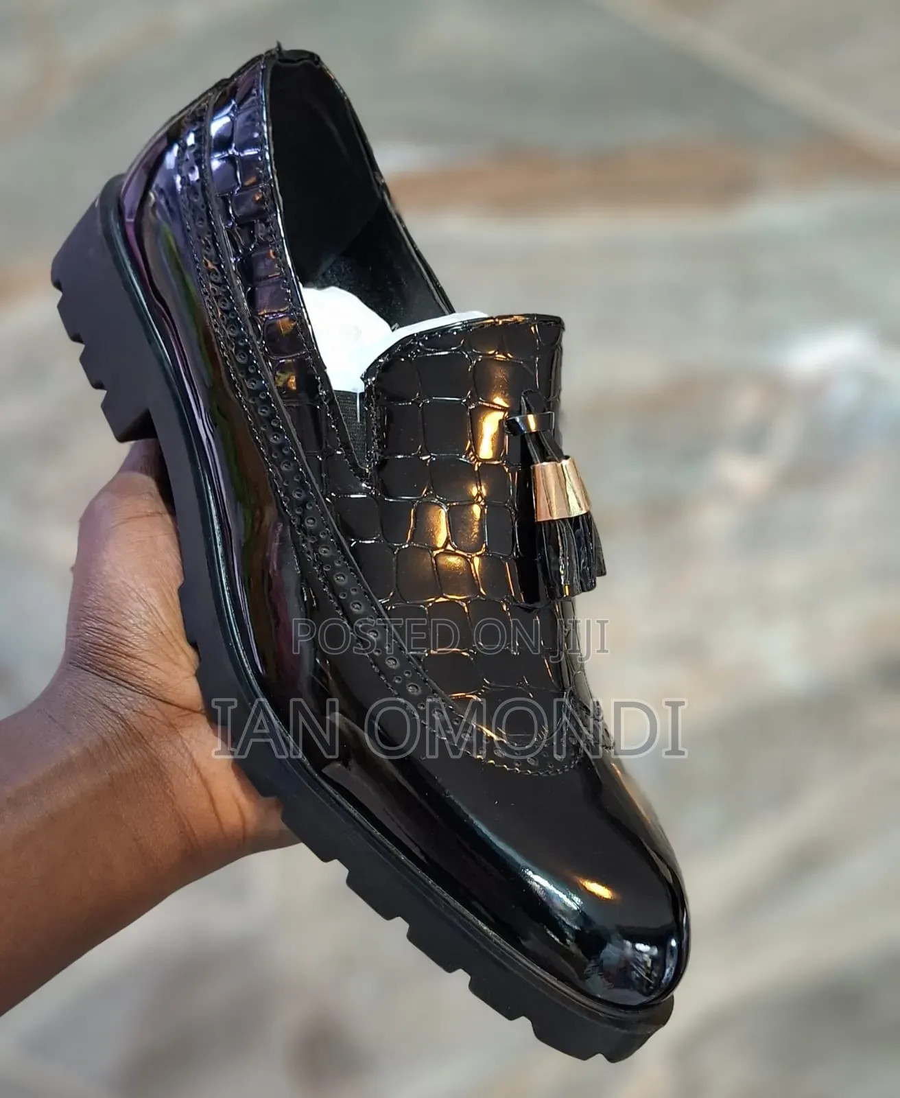 Official Shoe