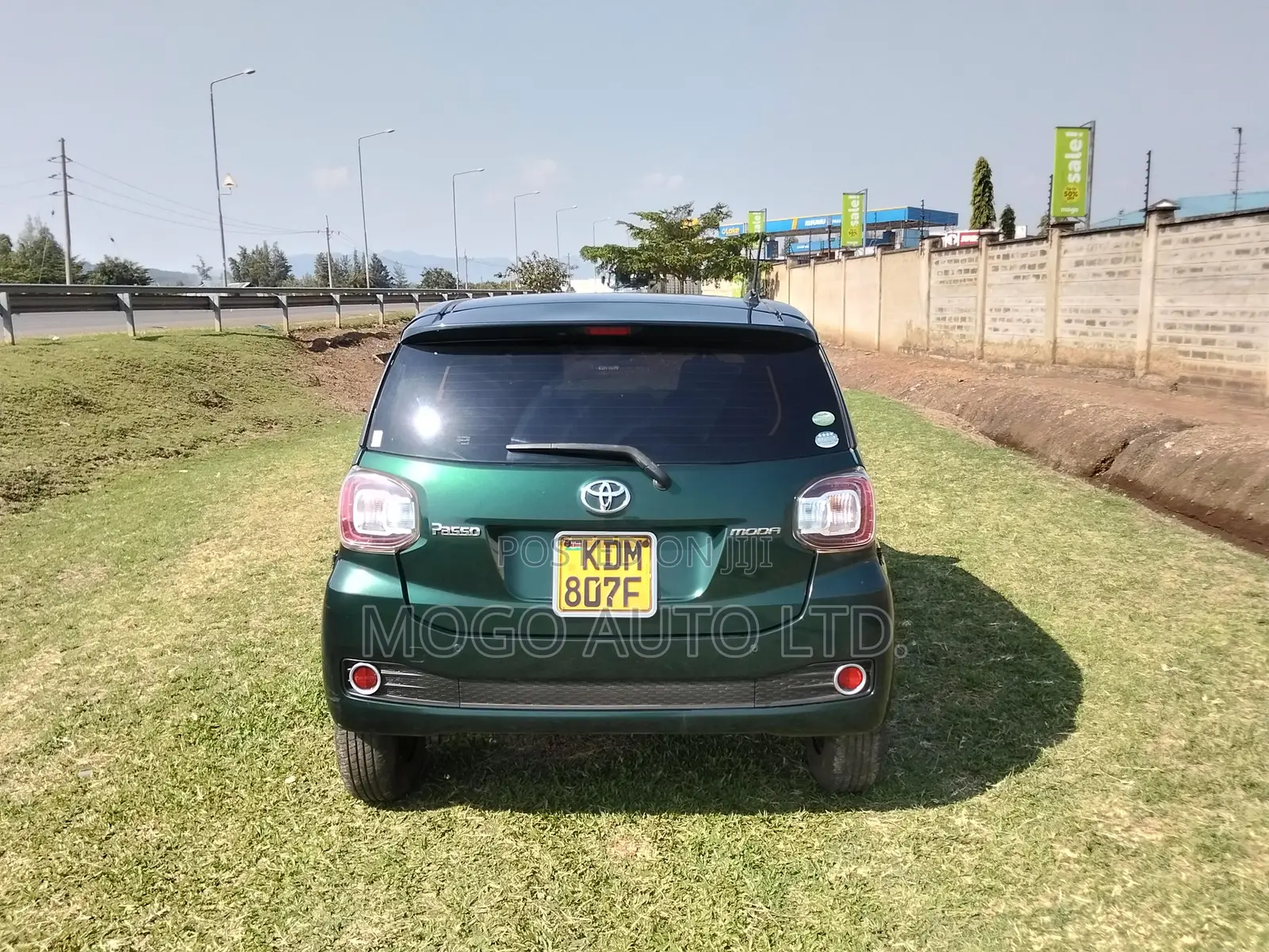 Toyota Passo 2016 Green