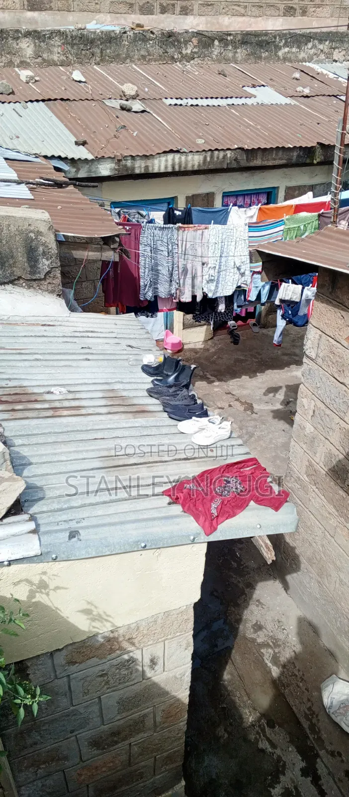 9bdrm House in Getathuru, Kariobangi North for sale