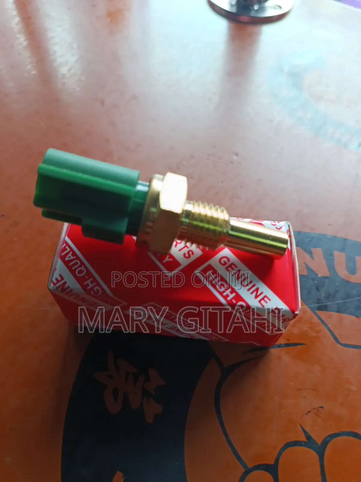 Universal Genuine Toyota Water Temperature Sensor,