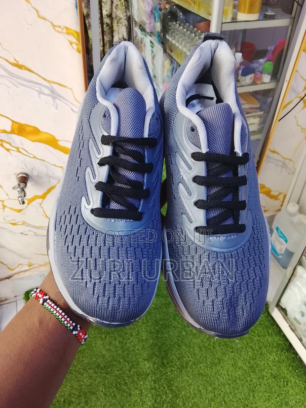 Kids Sneakers - thumbnail 3