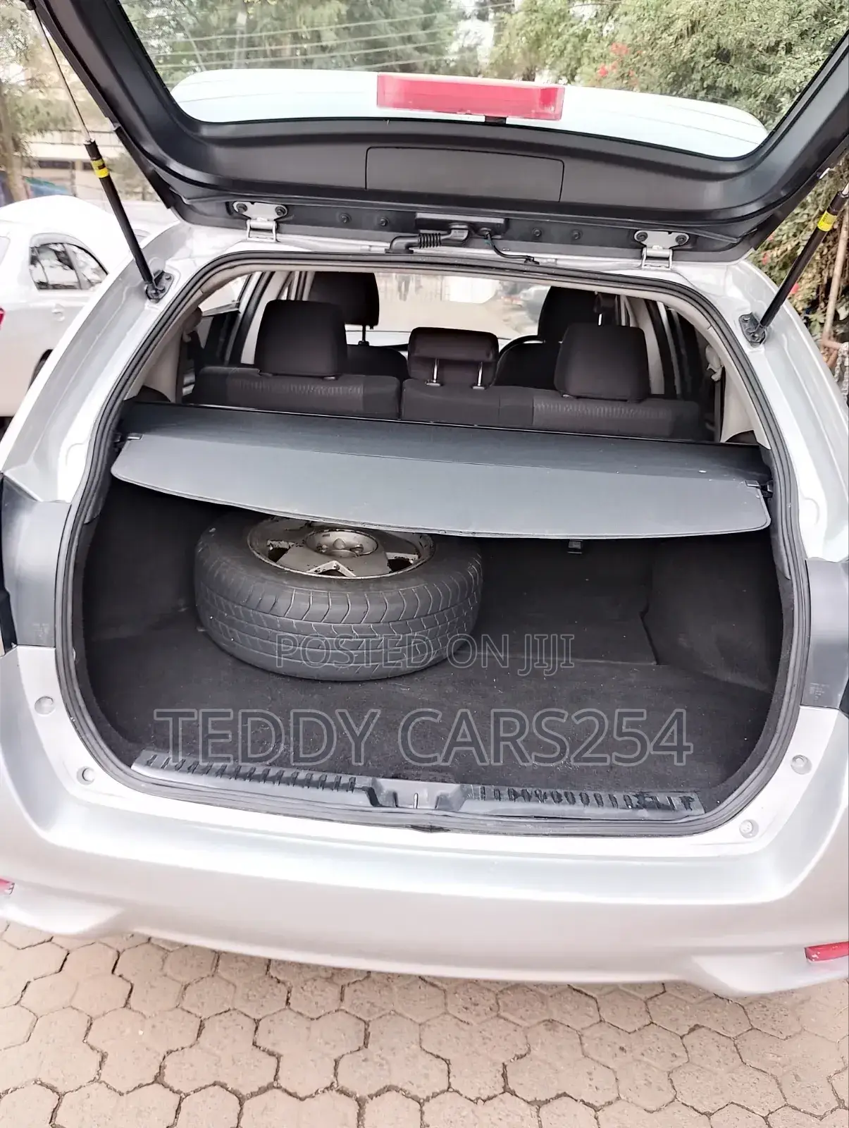 Toyota Corolla Fielder 2017 Silver