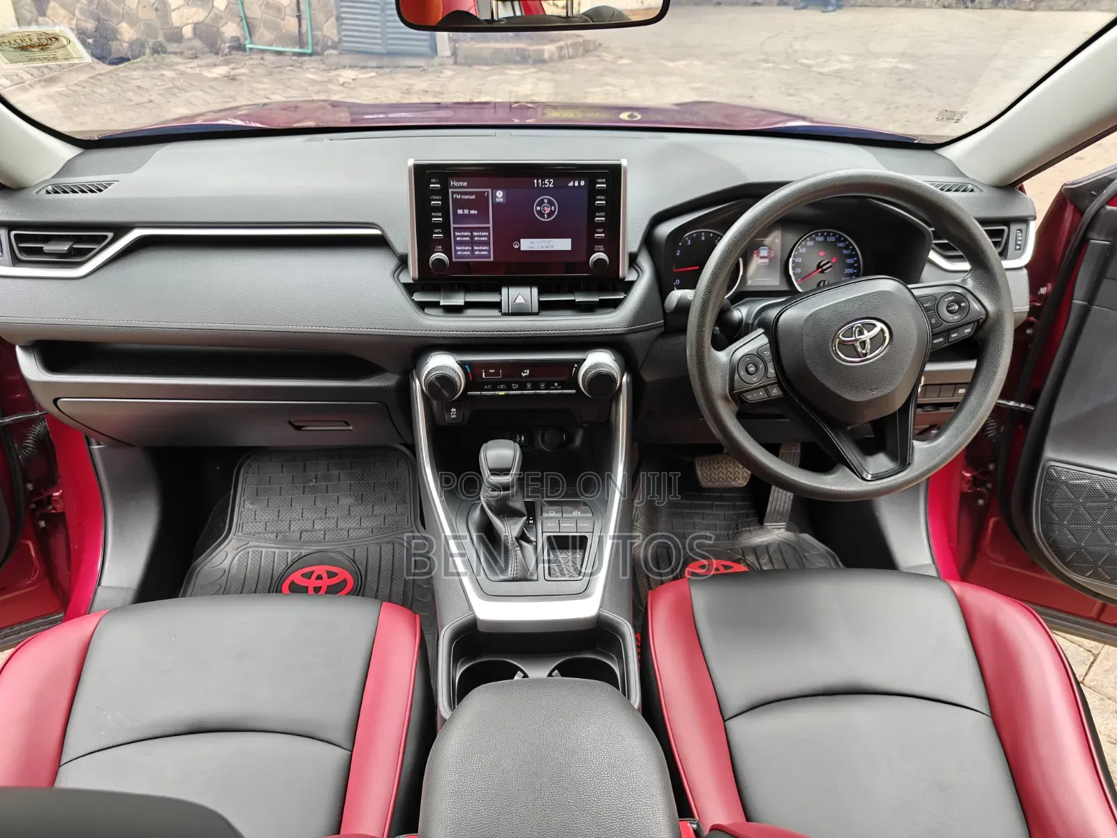 Toyota RAV4 2019 Red