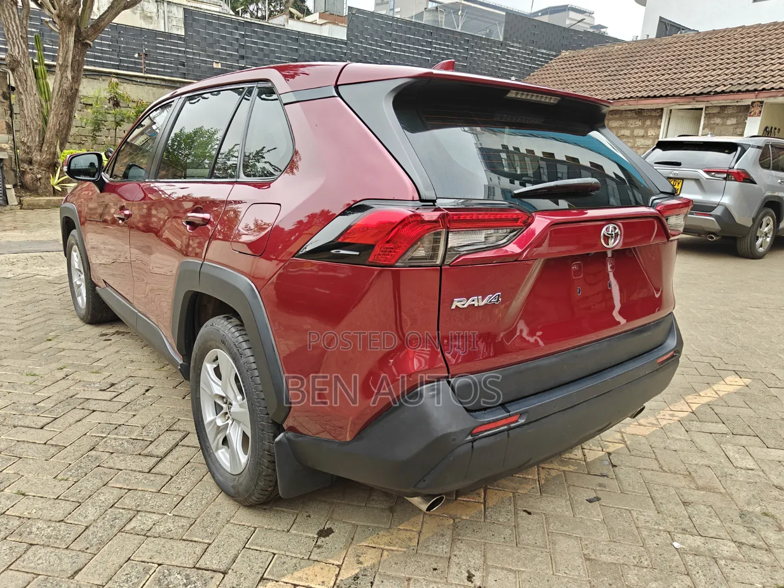 Toyota RAV4 2019 Red