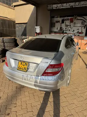 Mercedes-Benz C180 2012 Gray