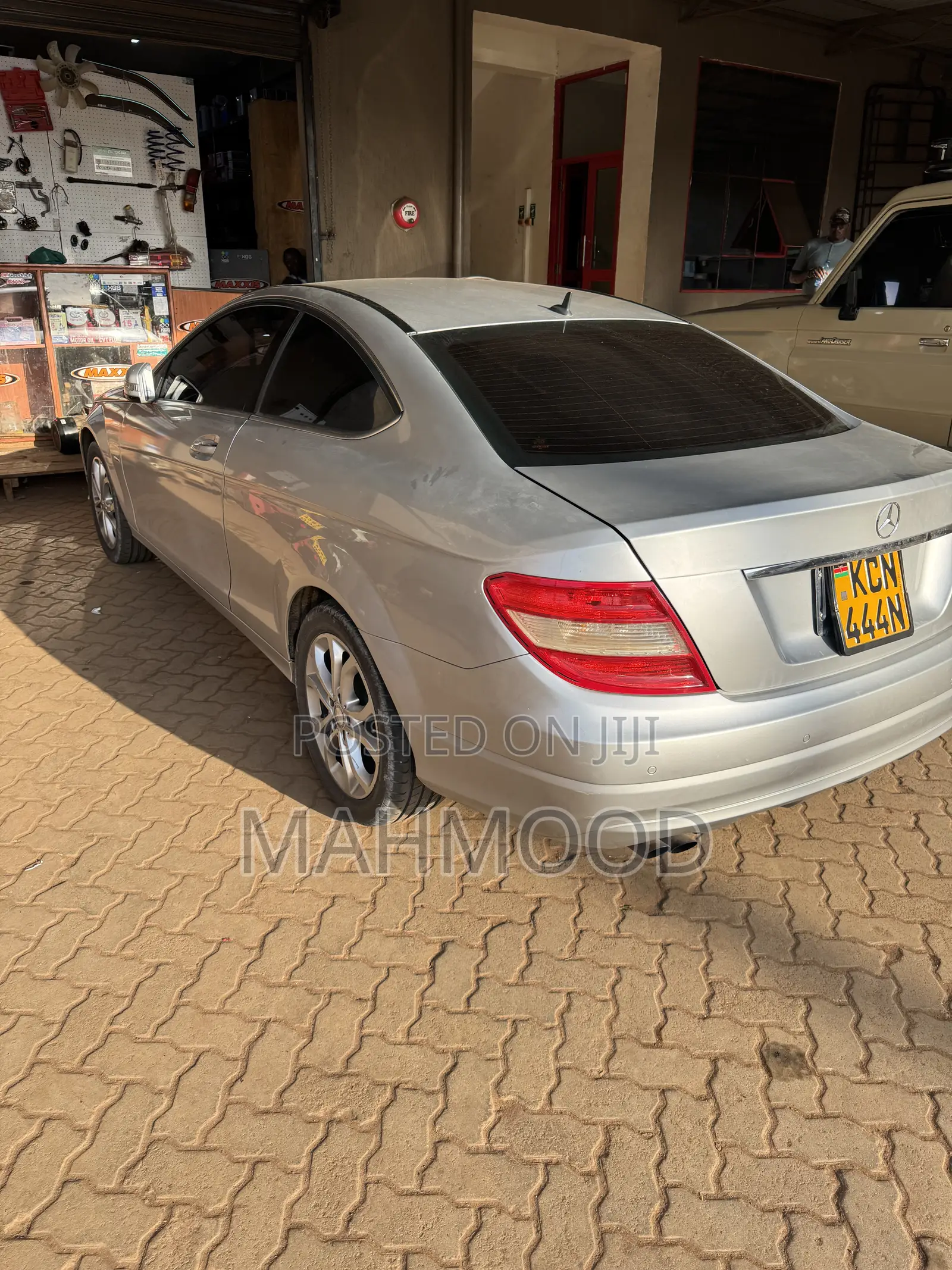Mercedes-Benz C180 2012 Gray