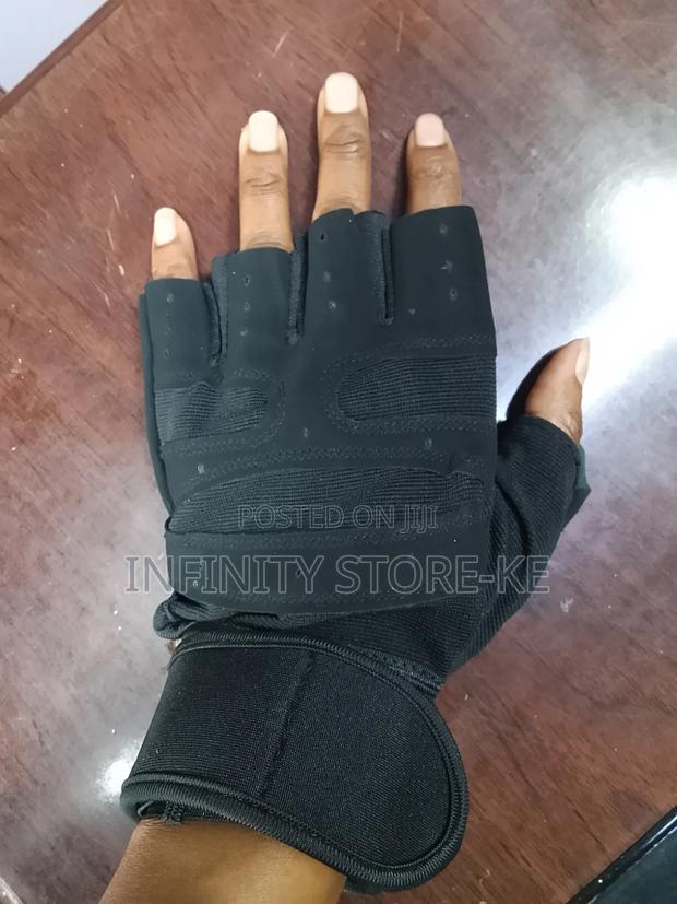 Workout Gym Gloves -Open Gloves - thumbnail 2